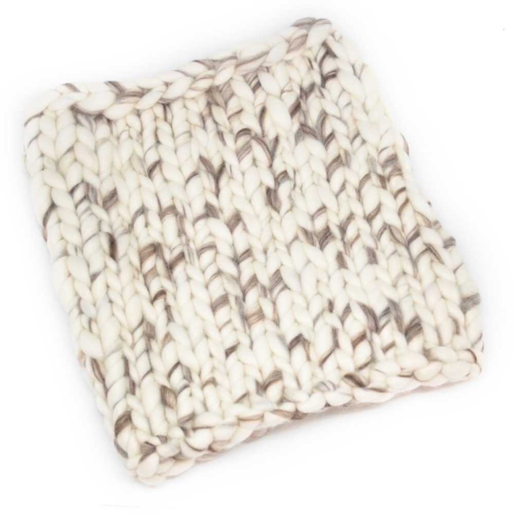 NWT Mischa Lampert Regular Snood White Gray